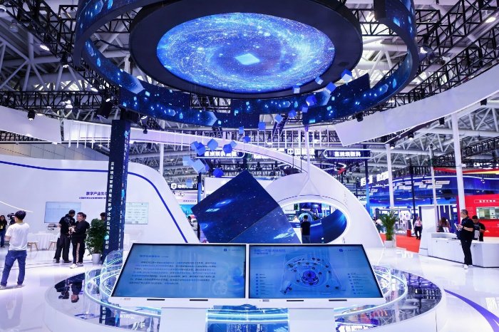 　　中国一汽现场体验区